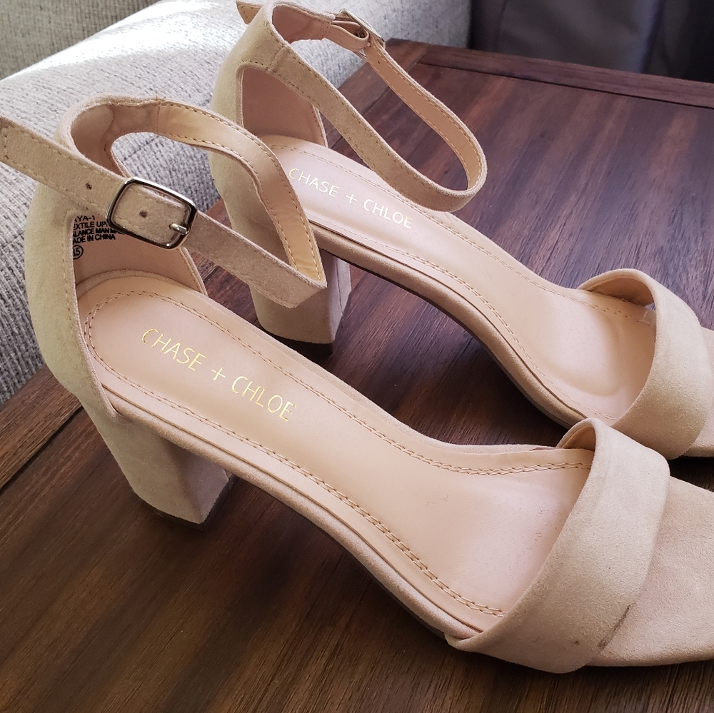 Chase & Chloe chunky high heels nude suede 8.5